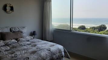 1 bedroom, bed sheets