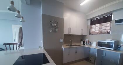 Welcoming apartment in Durban with stunning ocean views