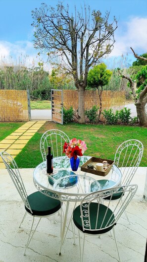 Casa, para fumadores | 1 habitación y insonorización 