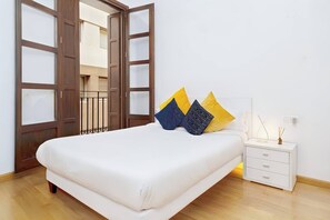 1 bedroom, iron/ironing board, internet, bed sheets