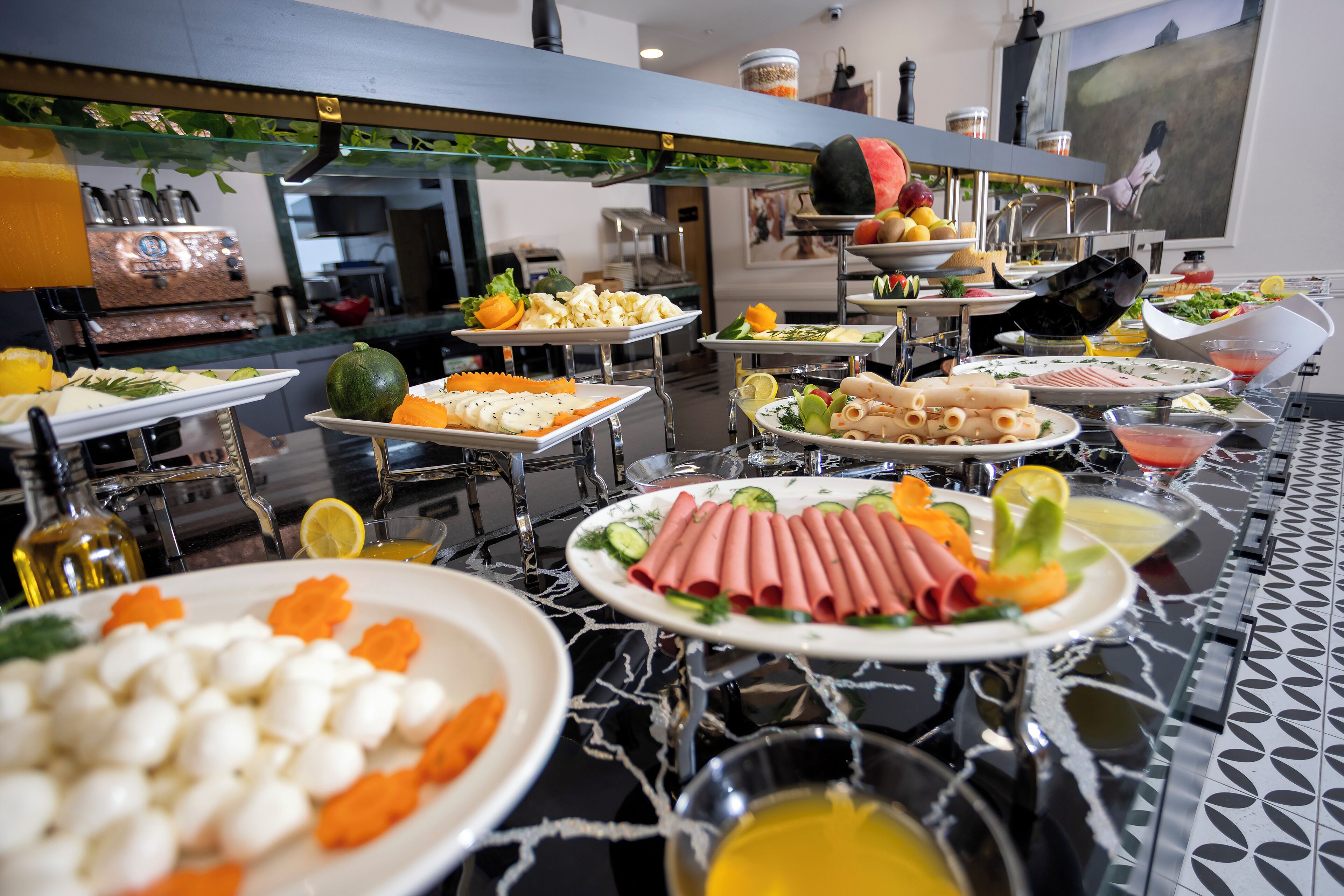 Daily buffet breakfast for a fee