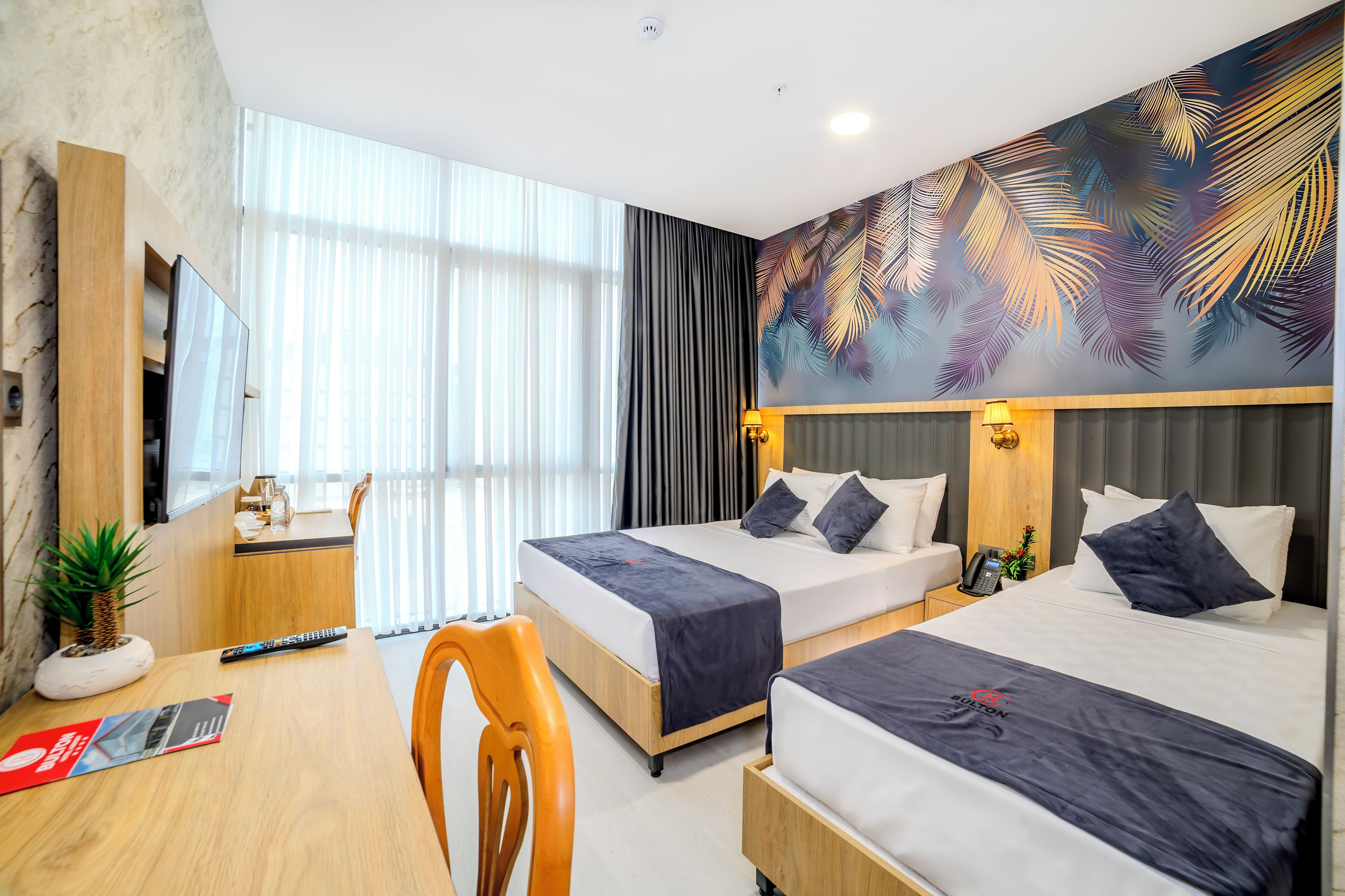 Tremannsrom – comfort | Allergitestet sengetøy, memory foam-senger og minibarvarer (inkludert)