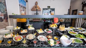 Daily buffet breakfast for a fee
