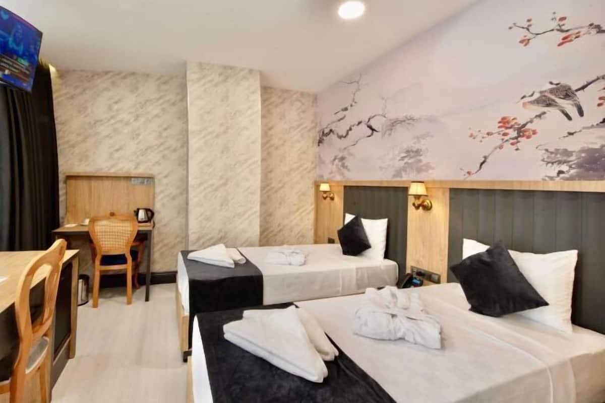 1 bedroom, hypo-allergenic bedding, memory-foam beds, free minibar items
