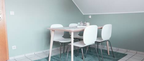 تناول الطعام