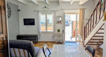 1 bedroom private vacation home in martigues