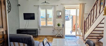 1 bedroom private vacation home in martigues