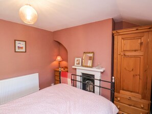 2 عدّة غرف نوم وبديكورات فريدة لكل غرفة وطراز فريد لكل وحدة