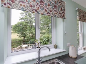 Cottage | Interior - 2 Whinstone Cottage (Whitby)