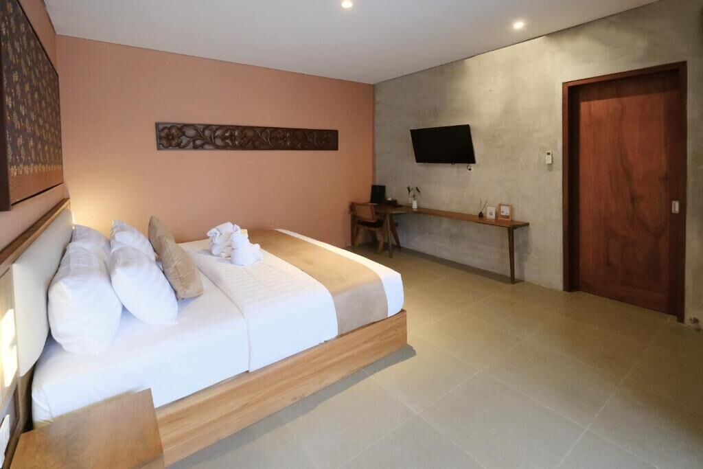 Villa, 1 Bedroom, Private Pool | Minibar, desk, laptop workspace, blackout drapes