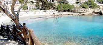 At the foot of Portet beach, ideal apartment for an unforgettable vacation.
