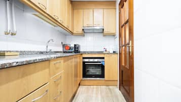 Microwave, coffee/tea maker, electric kettle, cookware/dishes/utensils