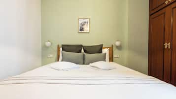 2 Schlafzimmer, Bügeleisen/Bügelbrett, kostenlose Babybetten
