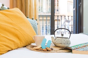 Apartment (2 Bedrooms) | Wohnzimmer