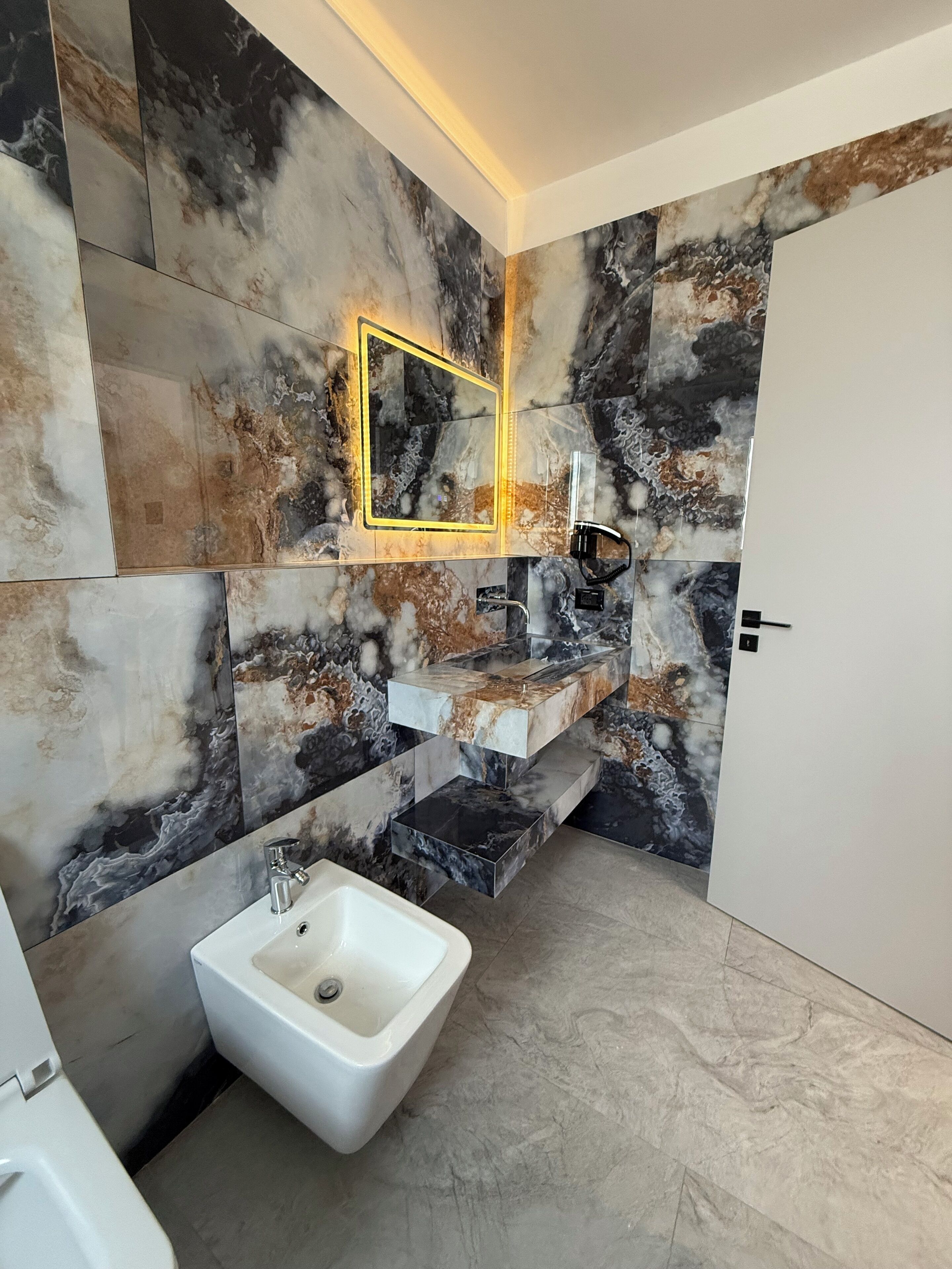 Photo - Maison Apartments