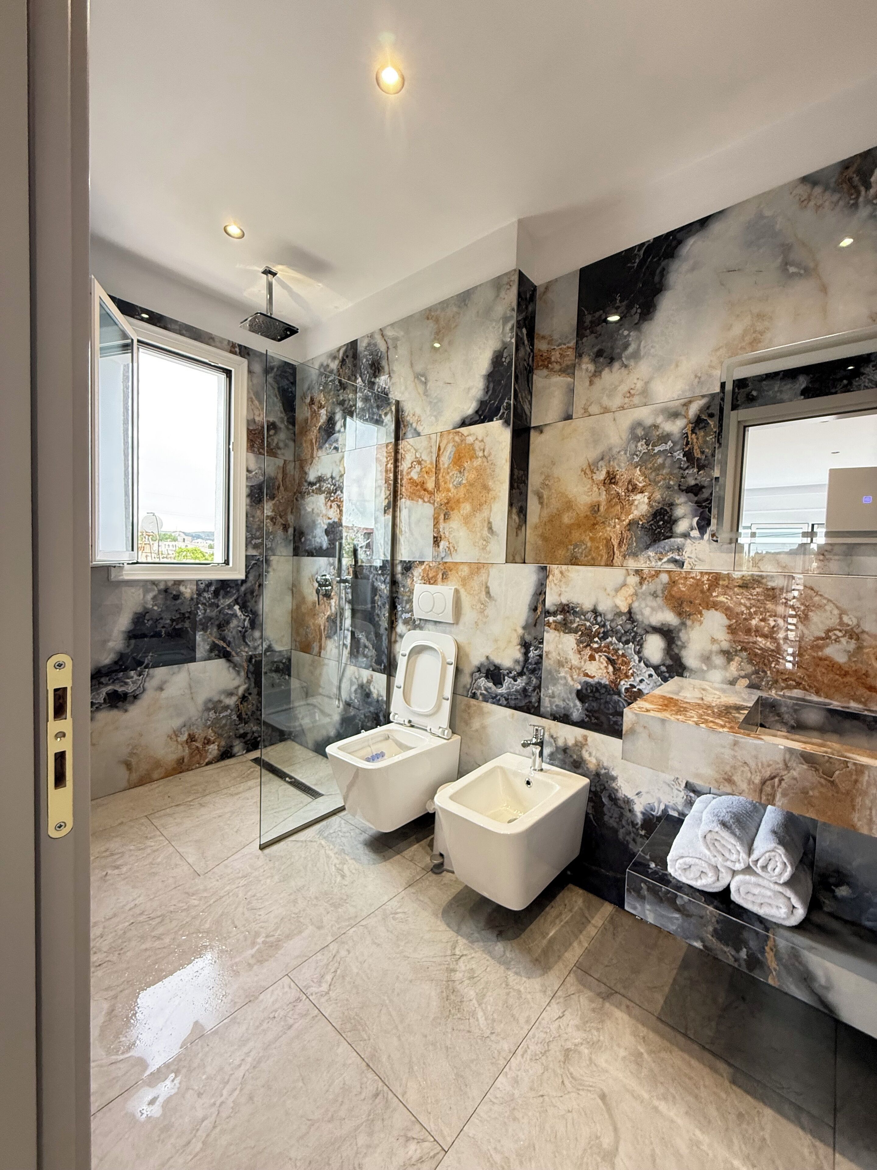 Photo - Maison Apartments