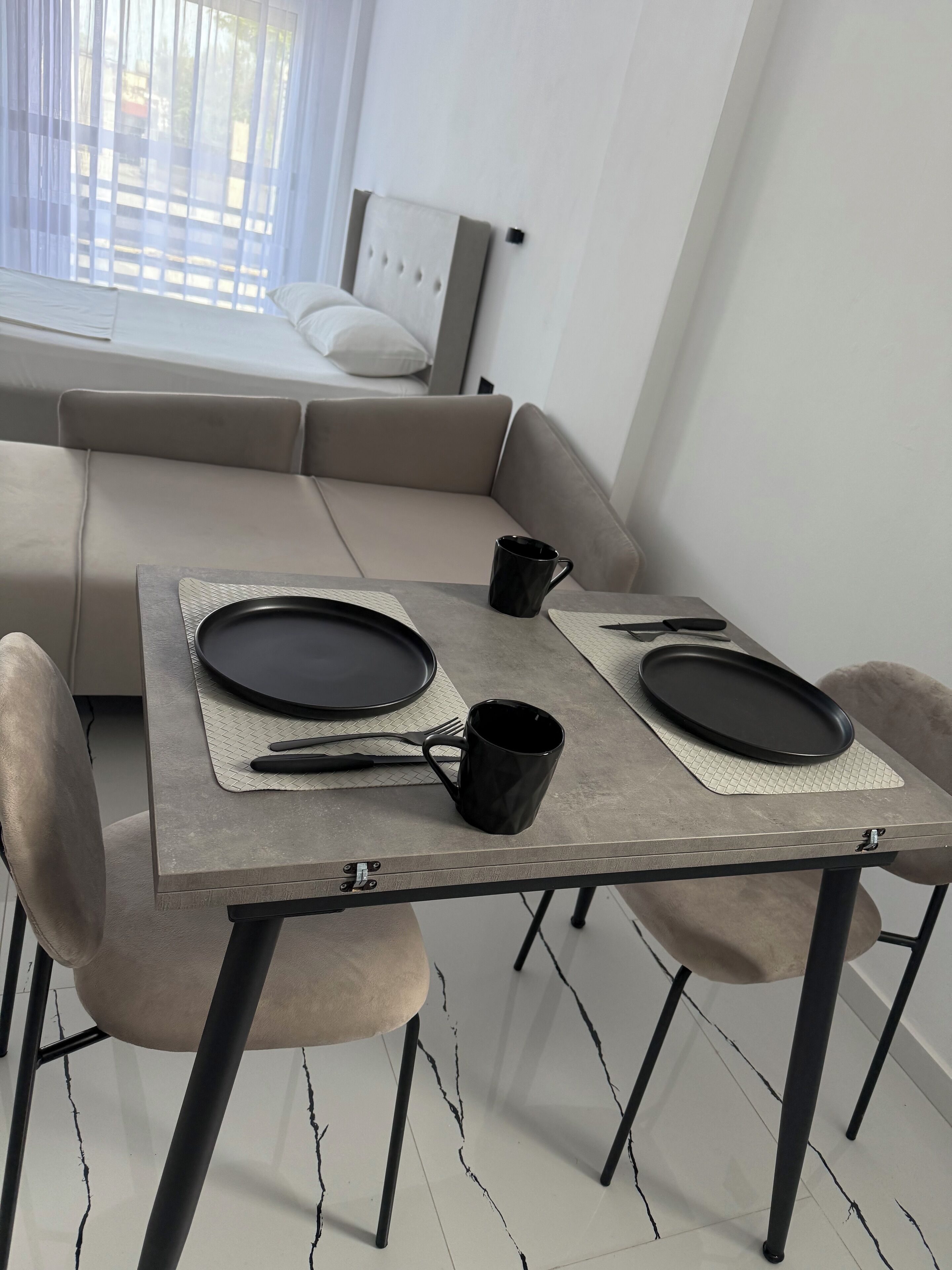 Appartement Supérieur, balcon | Bureau, chambres insonorisées, Wi-Fi gratuit