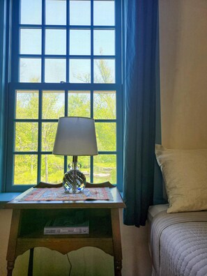 4 bedrooms, iron/ironing board, travel cot, free WiFi