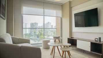 Télévision, chaßne hi-fi, espaces bureaux