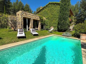 Piscine extérieure