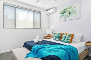 7 Schlafzimmer, Bügeleisen/Bügelbrett, Bettwäsche