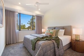 7 bedrooms, iron/ironing board, bed sheets