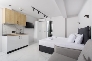 Deluxe Room | Soundproofing, free WiFi, bed sheets - Rigas Boutique Rooms (Pefkochori)