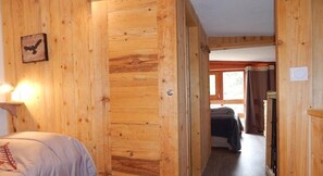 2 dormitorios, tabla de planchar con plancha, wifi