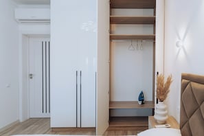 1 Schlafzimmer, Bügeleisen/Bügelbrett, Reisekinderbett, kostenloses WLAN