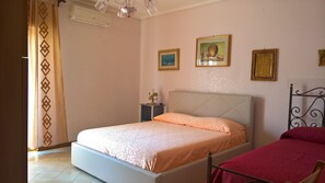 3 bedrooms, iron/ironing board, WiFi, bed sheets - 3 bedroom apartment in casa santa (Casa Santa)