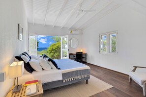 3 bedrooms, in-room safe, desk, free WiFi