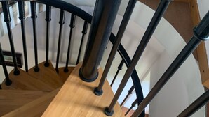 舒適複式房屋, 湖景
