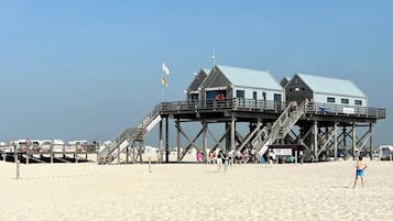 Vlak bij het strand
