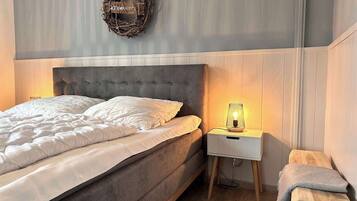 2 Schlafzimmer, Reisekinderbett, WLAN, Bettwäsche