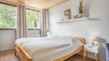 1 chambre, fer et planche Ă repasser, lit parapluie, Wi-Fi