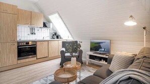 TV, offices - Helle Wohnung mit 2 Schlafzimmern (Sankt Peter-Ording)