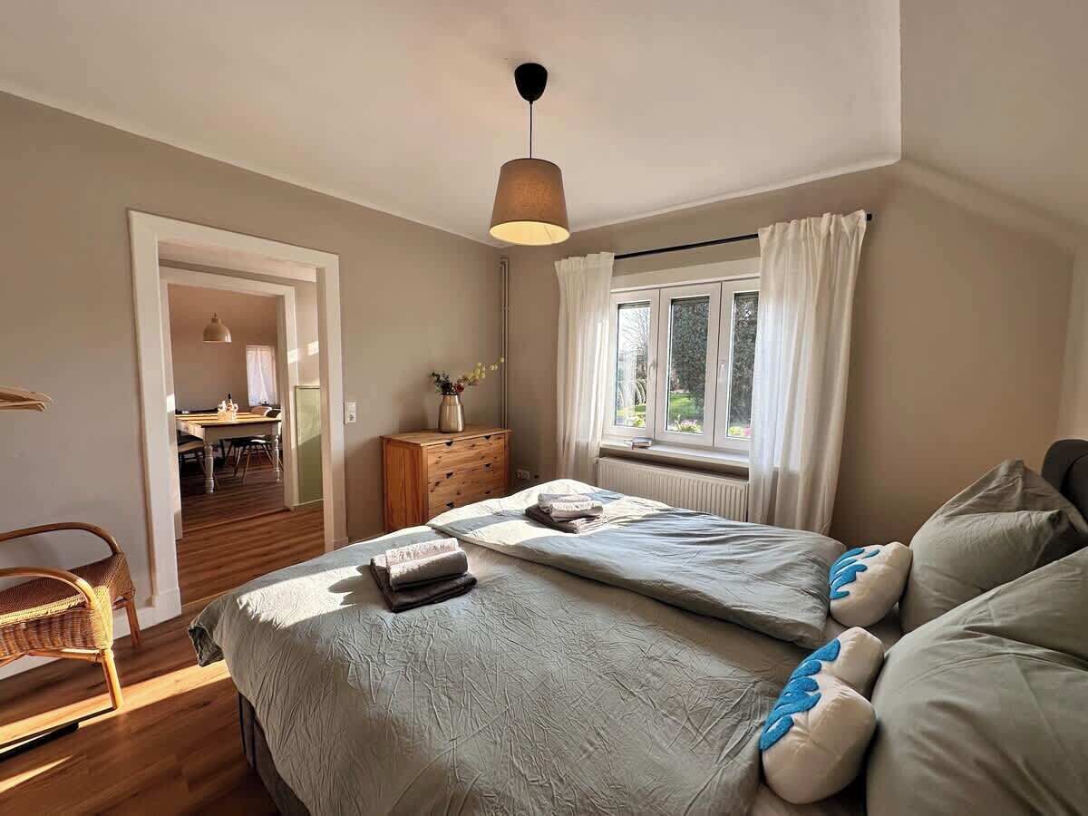 2 habitaciones, cuna de viaje, wifi gratis y ropa de cama 