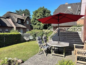 Outdoor dining - Helle 3 Zimmer am Strand mit Boxspringbetten (Sankt Peter-Ording)