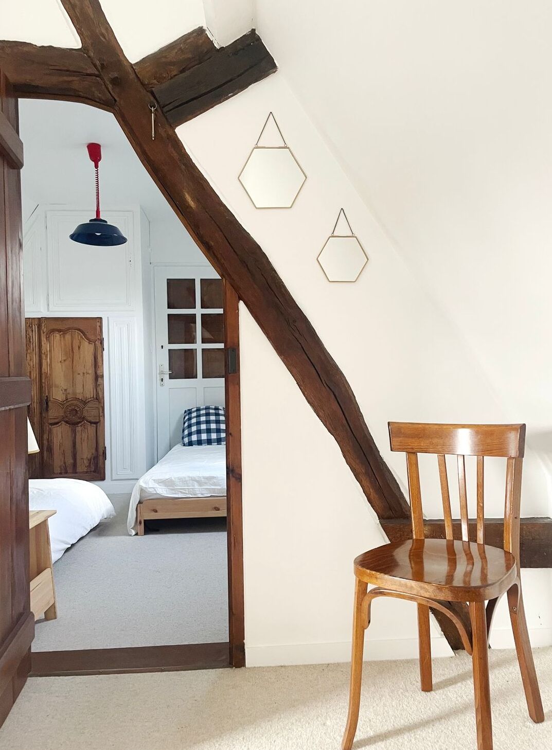 4 dormitorios, tabla de planchar con plancha, wifi y ropa de cama