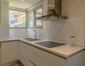 Fridge, microwave, oven, coffee/tea maker - Castle View Apartment (Rhodes)
