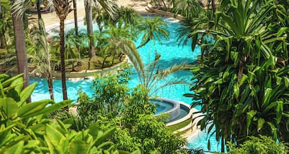 Matapalo 406, luxury Ocean View Condo with Giant Pool
