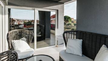 Penthouse, Balcony, City View | Terrace/patio