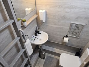 Economy Single Room | Free WiFi - Hotel Domizil (Chisinau)