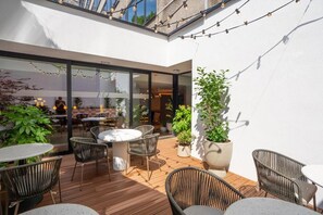 Terrace/patio - Via Antwerp (Antwerp)