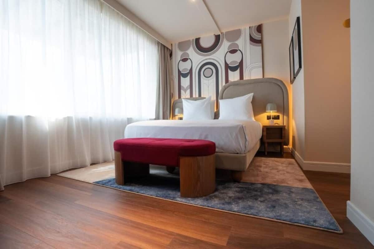Superior Double Room, 1 Queen Bed, City View