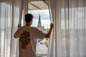 Camera Superior con letto matrimoniale o 2 letti singoli, vista città | 1 camera, biancheria da letto ipoallergenica, cassaforte in camera