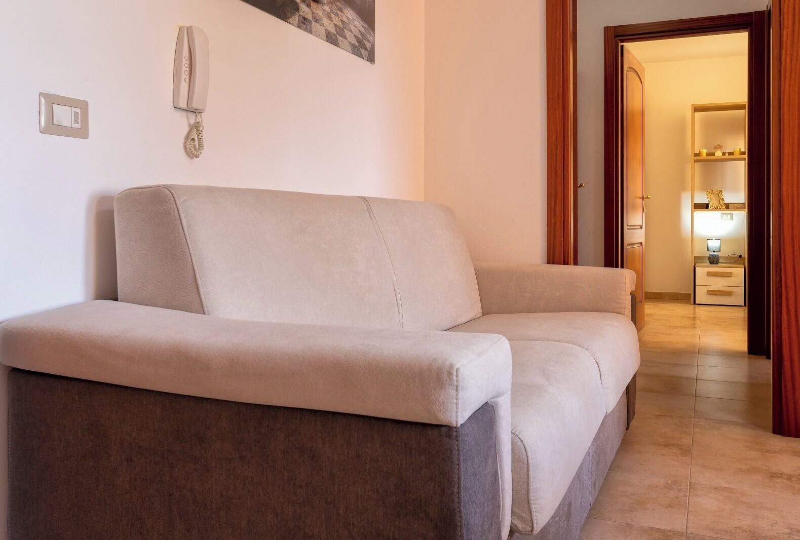 المنشأة من الداخل