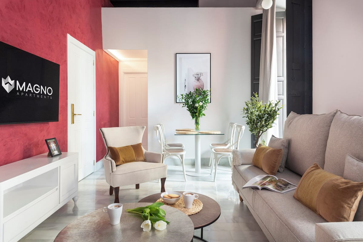 Appartement, 2 slaapkamers, balkon | Woonruimte | Een flatscreentelevisie