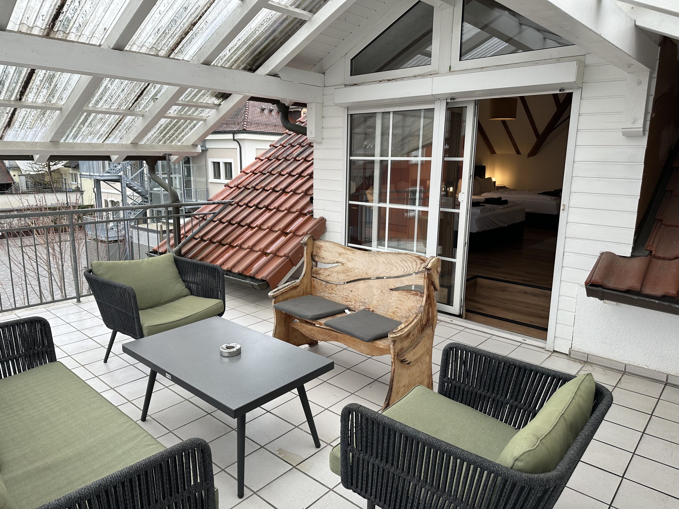 Basic-Apartment, eigenes Bad (1) | Blick vom Balkon