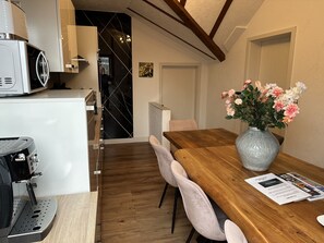 Căn hộ cơ bản, phòng tắm riêng (1) | Khu ăn uống